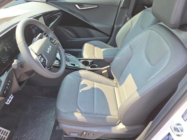 new 2025 Kia Niro car, priced at $35,275