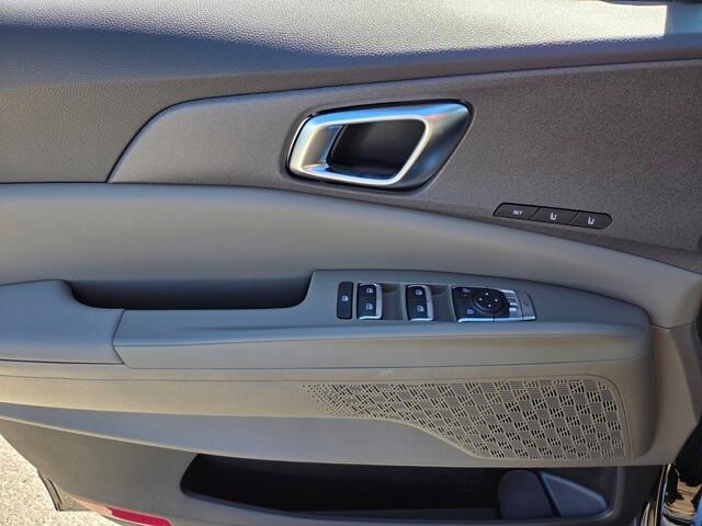 new 2026 Kia Carnival Hybrid car, priced at $48,156