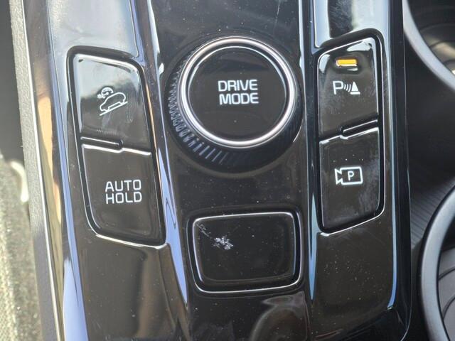 new 2025 Kia Sportage Hybrid car, priced at $29,155