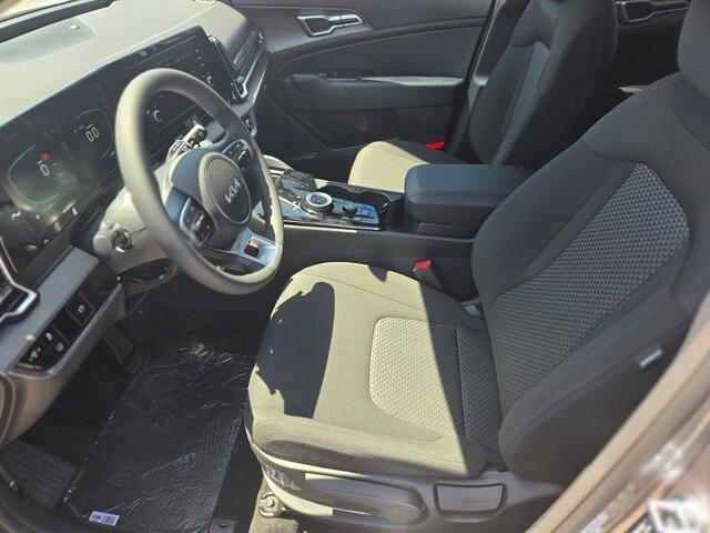 new 2025 Kia Sportage Hybrid car, priced at $29,155