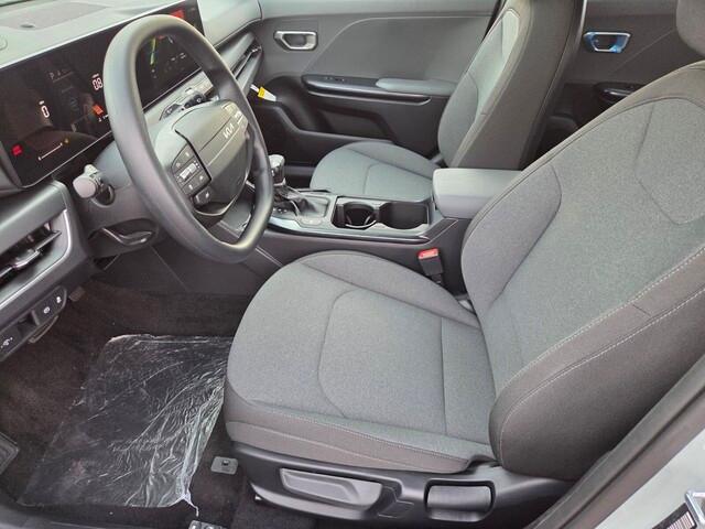 new 2025 Kia K4 car, priced at $23,322