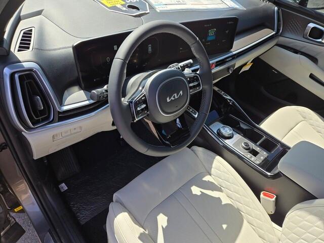 new 2025 Kia Sorento Hybrid car, priced at $44,802