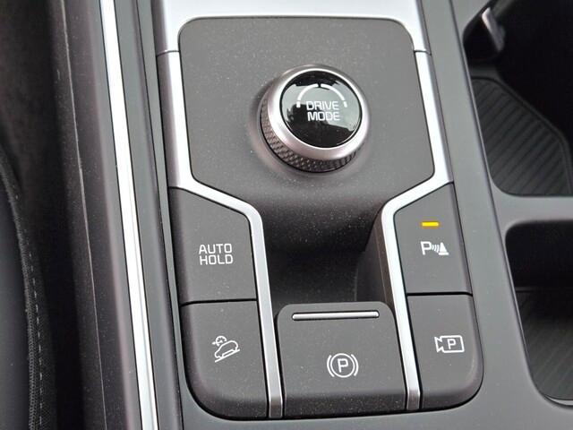 new 2025 Kia Sorento Hybrid car, priced at $37,003