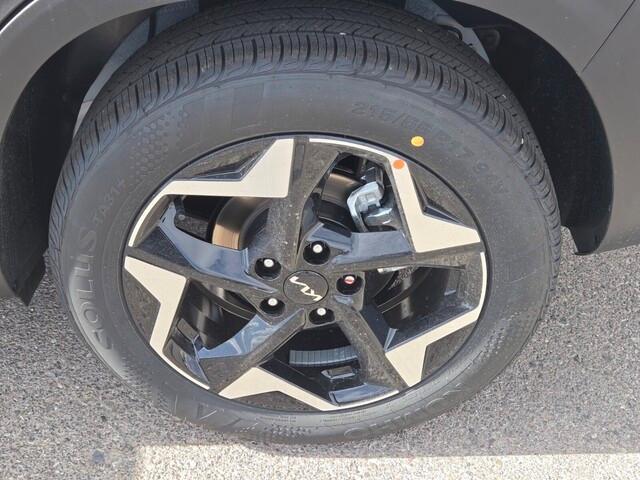 new 2025 Kia Seltos car, priced at $26,497
