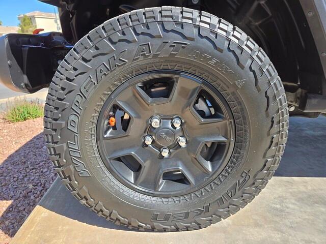 used 2021 Jeep Gladiator car, priced at $35,990