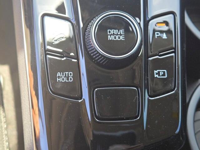 new 2025 Kia Sportage Hybrid car, priced at $29,302