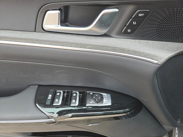 new 2025 Kia K5 car, priced at $34,208