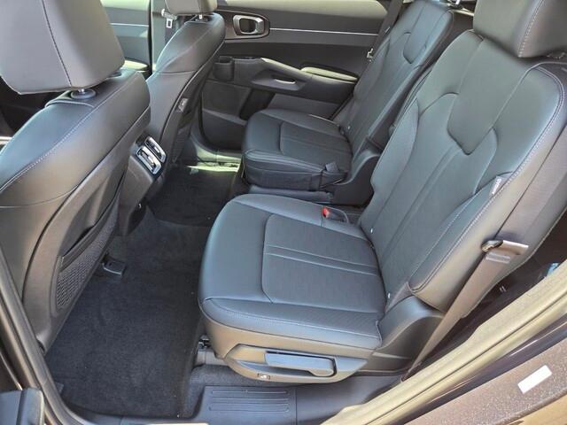 new 2025 Kia Sorento car, priced at $37,915