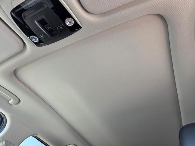new 2025 Kia Sorento car, priced at $37,915