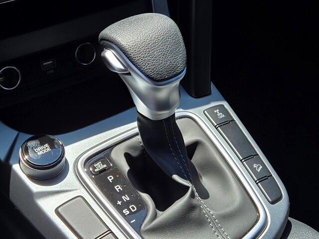 new 2025 Kia Seltos car, priced at $25,579