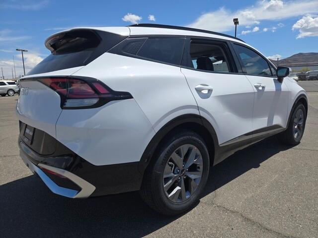 new 2025 Kia Sportage car, priced at $32,681