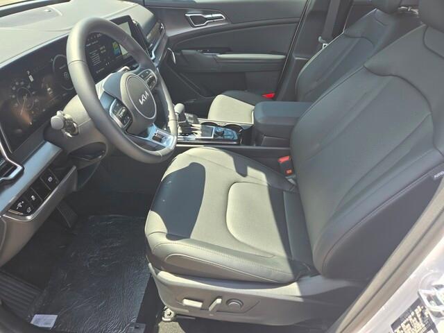 new 2025 Kia Sportage car, priced at $32,681
