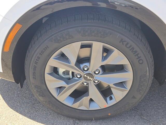 new 2025 Kia Sportage car, priced at $32,681