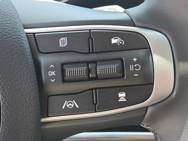 new 2025 Kia Sportage car, priced at $32,681
