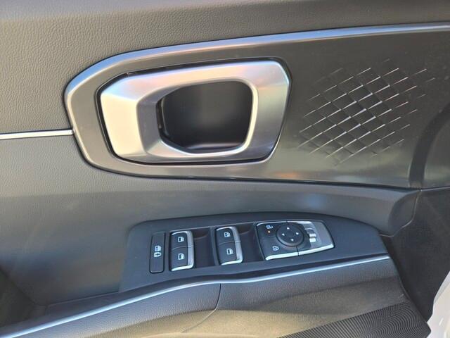 new 2025 Kia Sorento car, priced at $36,624