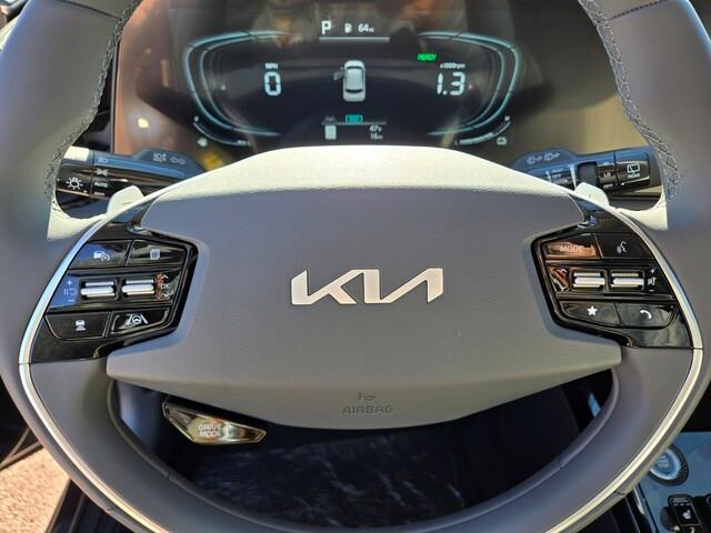 new 2025 Kia Niro car, priced at $29,686