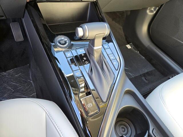 new 2025 Kia Niro car, priced at $29,686