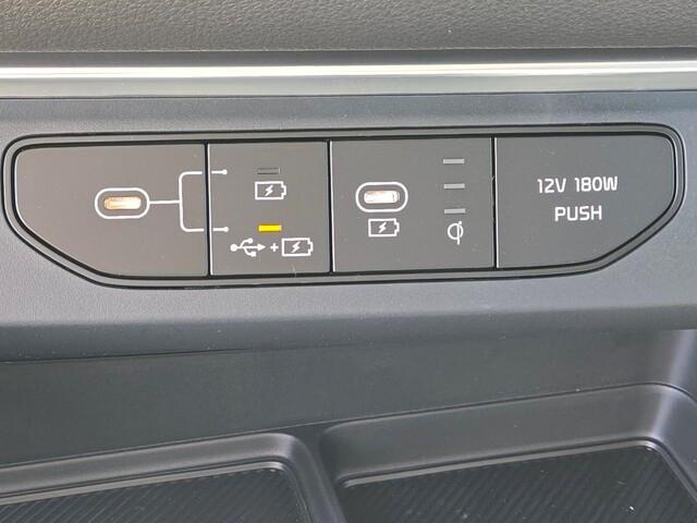 new 2025 Kia Carnival Hybrid car, priced at $55,761