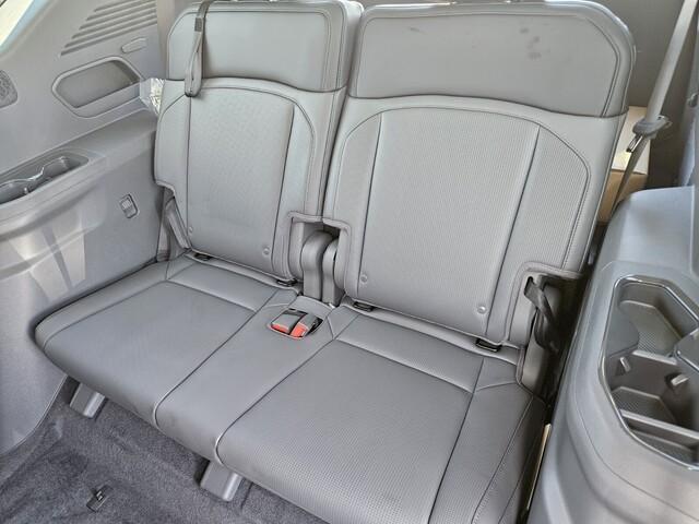 new 2026 Kia EV9 car, priced at $49,936