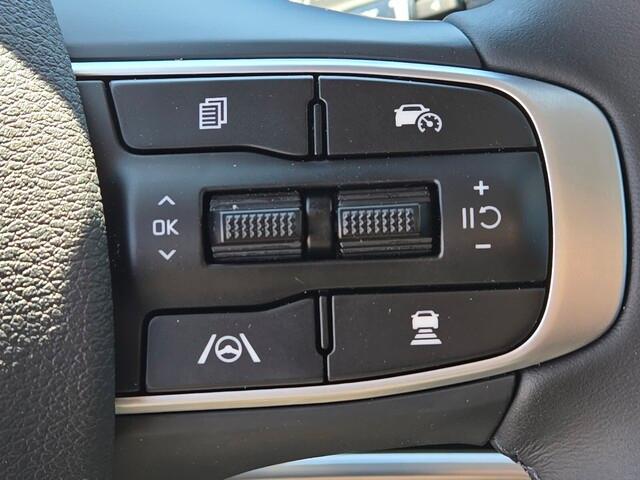 new 2025 Kia Sportage car, priced at $33,762