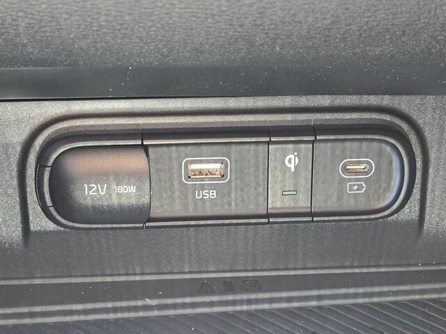 new 2025 Kia Sportage car, priced at $33,762