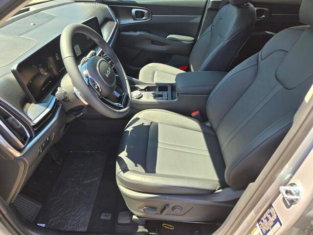 new 2025 Kia Sorento Hybrid car, priced at $38,998