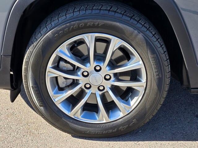 used 2021 Jeep Cherokee car, priced at $15,990