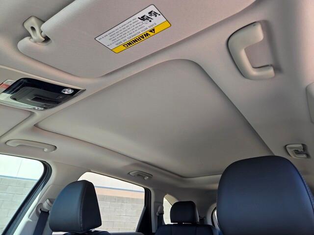 new 2025 Kia Sorento car, priced at $37,944