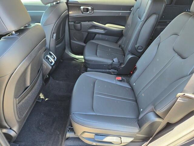 new 2025 Kia Sorento car, priced at $37,944