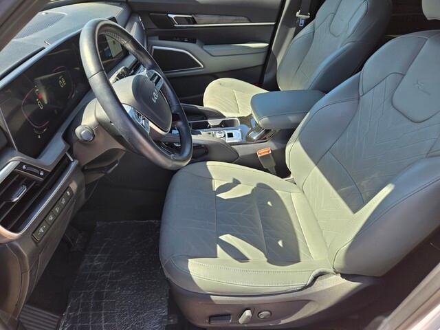 used 2024 Kia Telluride car, priced at $44,990