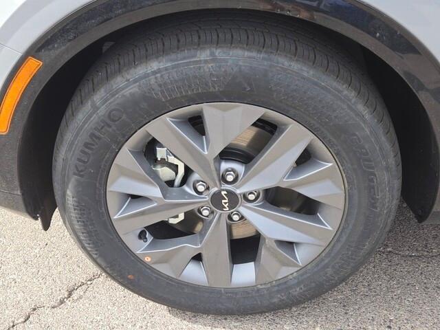 new 2025 Kia Sportage car, priced at $32,450