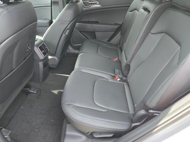 new 2025 Kia Sportage car, priced at $32,450