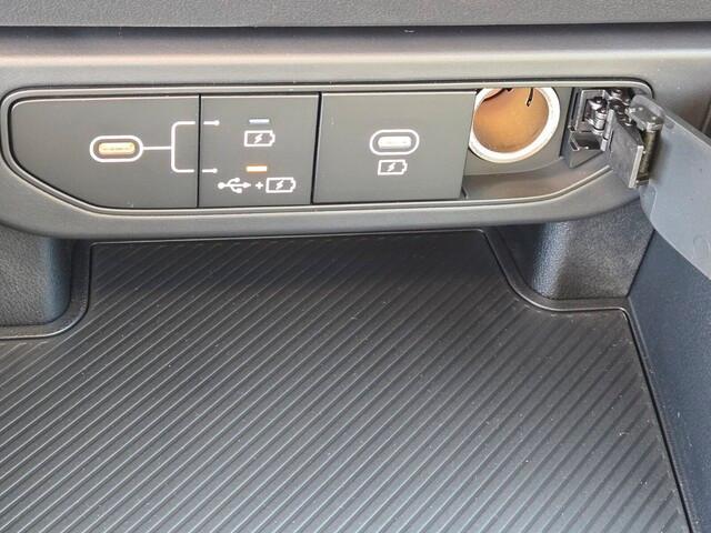 new 2025 Kia K4 car, priced at $23,303