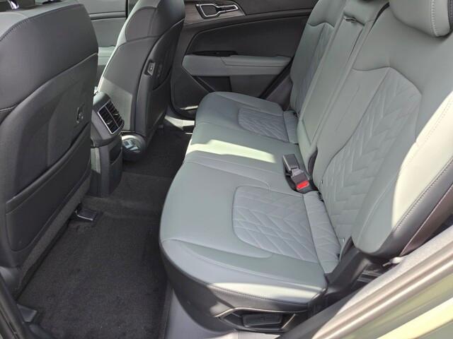 new 2025 Kia Sportage Plug-In Hybrid car, priced at $40,088