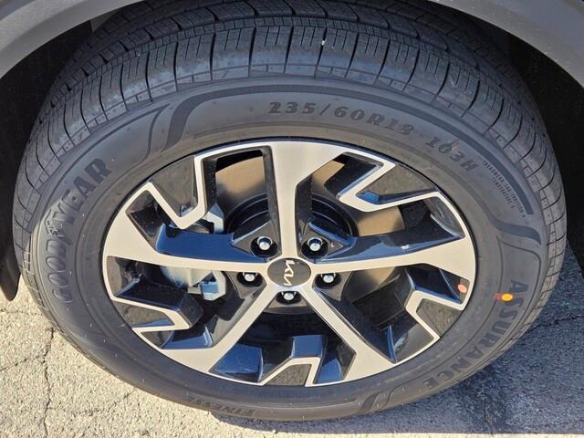 new 2025 Kia Sportage Hybrid car, priced at $32,996