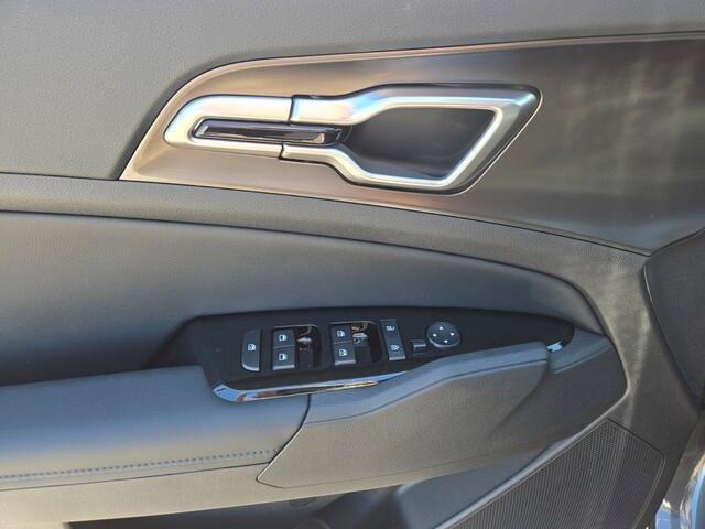 new 2025 Kia Sportage car, priced at $31,654