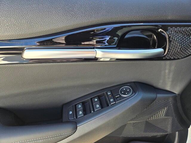 new 2025 Kia Seltos car, priced at $26,497