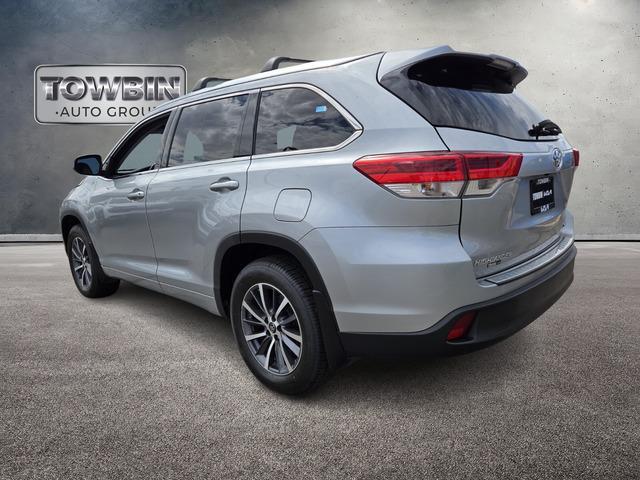 used 2017 Toyota Highlander car, priced at $22,990