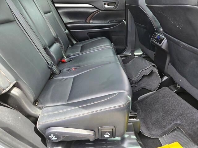 used 2017 Toyota Highlander car, priced at $22,990
