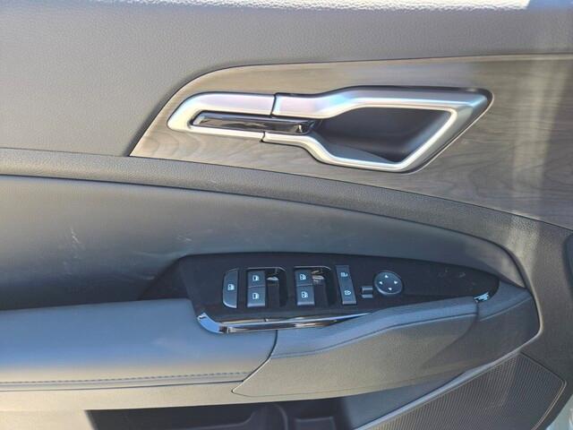 new 2025 Kia Sportage car, priced at $33,080