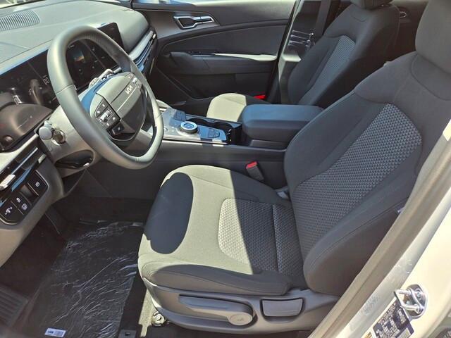 new 2026 Kia Sportage Hybrid car, priced at $31,051