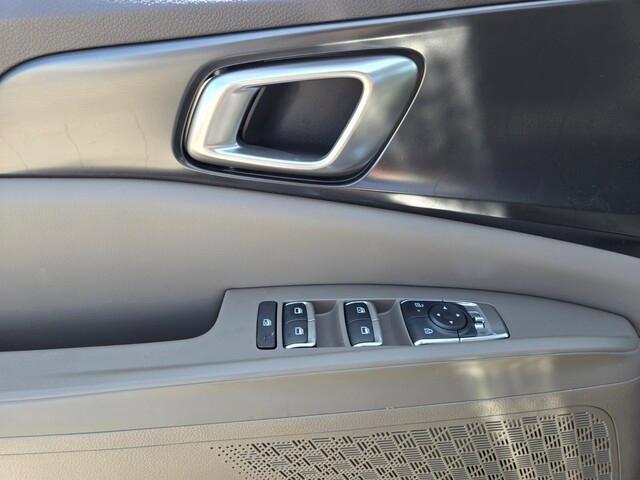 new 2025 Kia Carnival car, priced at $39,880