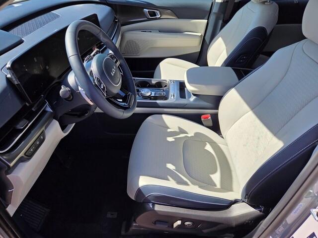 new 2026 Kia Carnival Hybrid car, priced at $53,925