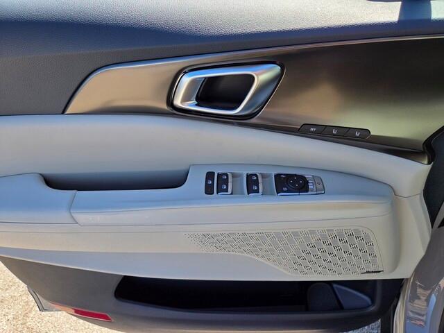 new 2026 Kia Carnival Hybrid car, priced at $53,925