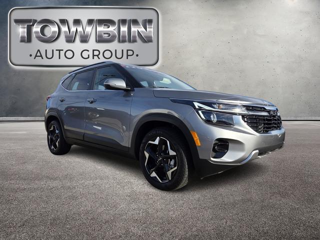 used 2025 Kia Seltos car, priced at $24,500