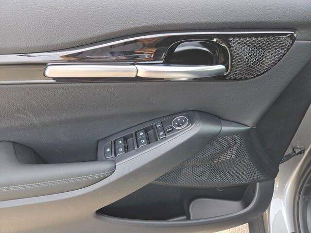 new 2025 Kia Seltos car, priced at $24,275