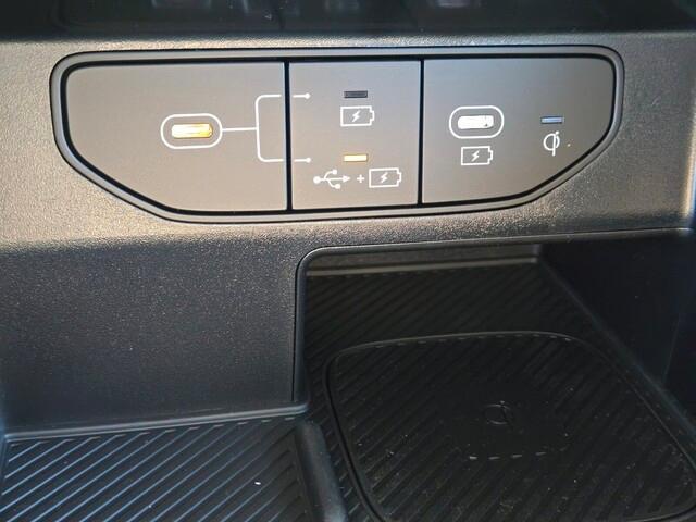 new 2025 Kia Sorento car, priced at $35,868
