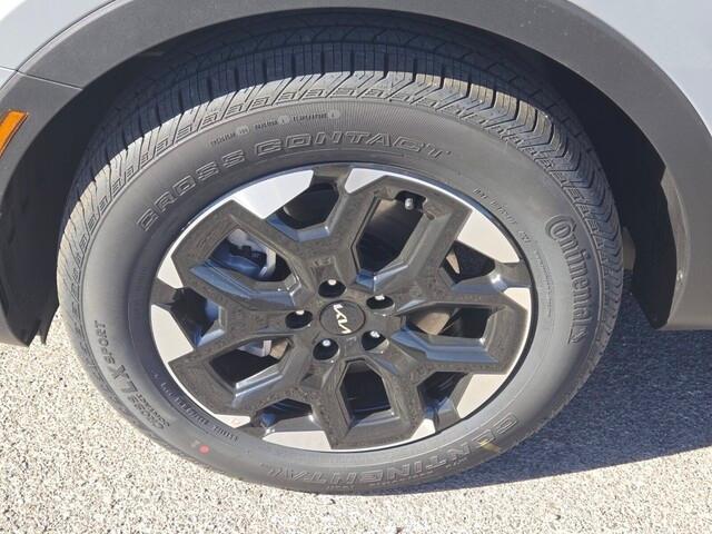 new 2025 Kia Sorento car, priced at $35,868
