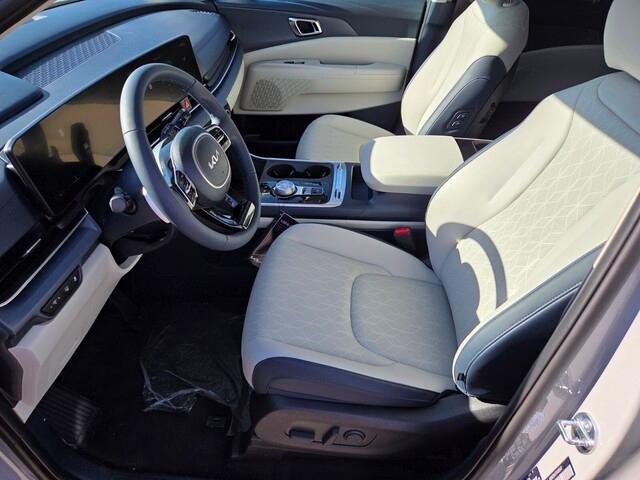 new 2026 Kia Carnival Hybrid car, priced at $48,290