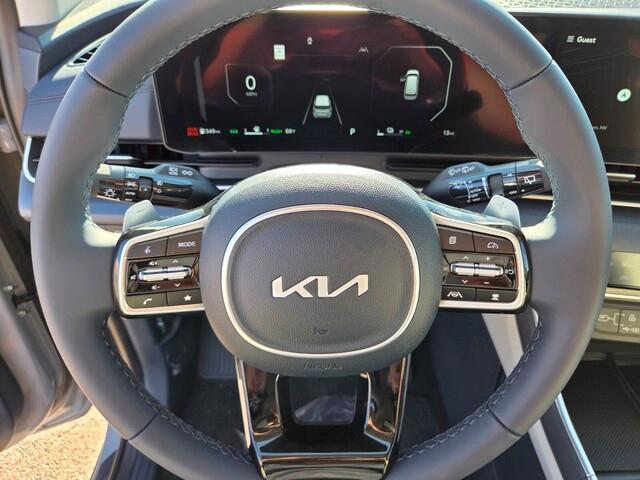 new 2026 Kia Carnival Hybrid car, priced at $48,290